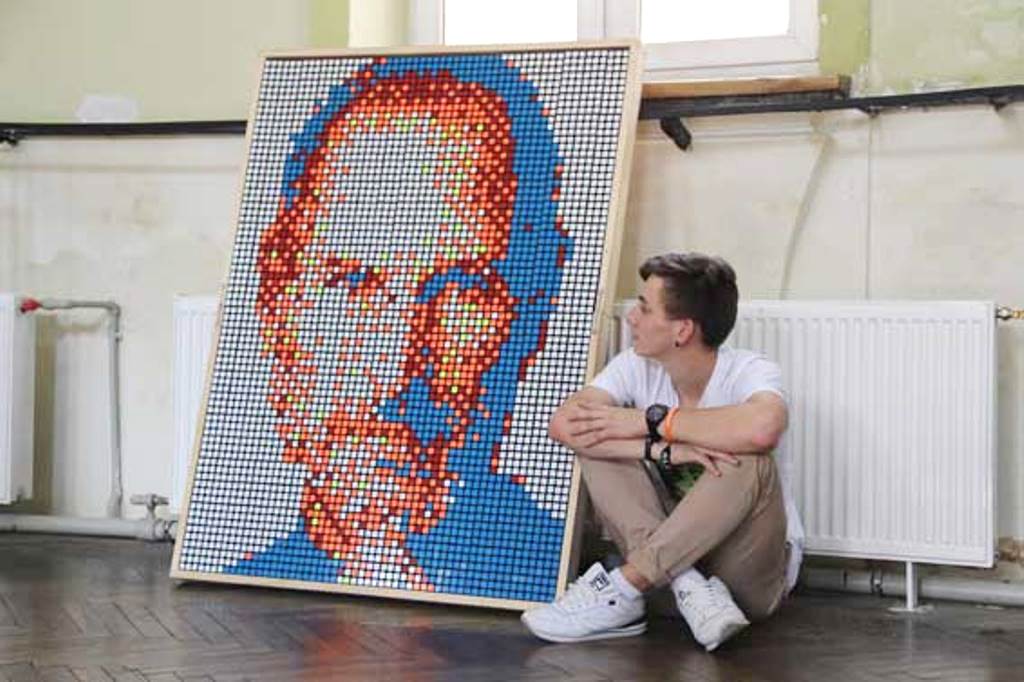 Студент Політехніки створив портрет Стіва Джобса з кубиків Рубіка